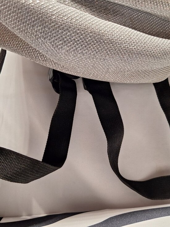 Vibedration Hydration Backpack w/o bladder X-Small Size  Off-White w/silver Used main image 6